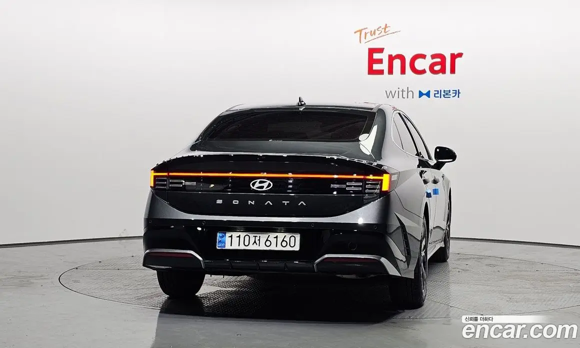 Hyundai Sonata 2023 1.6 автомат (гидро), фото 4
