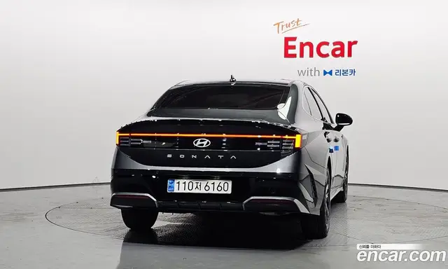 Hyundai Sonata 2023 1.6 автомат (гидро), миниатюра 4