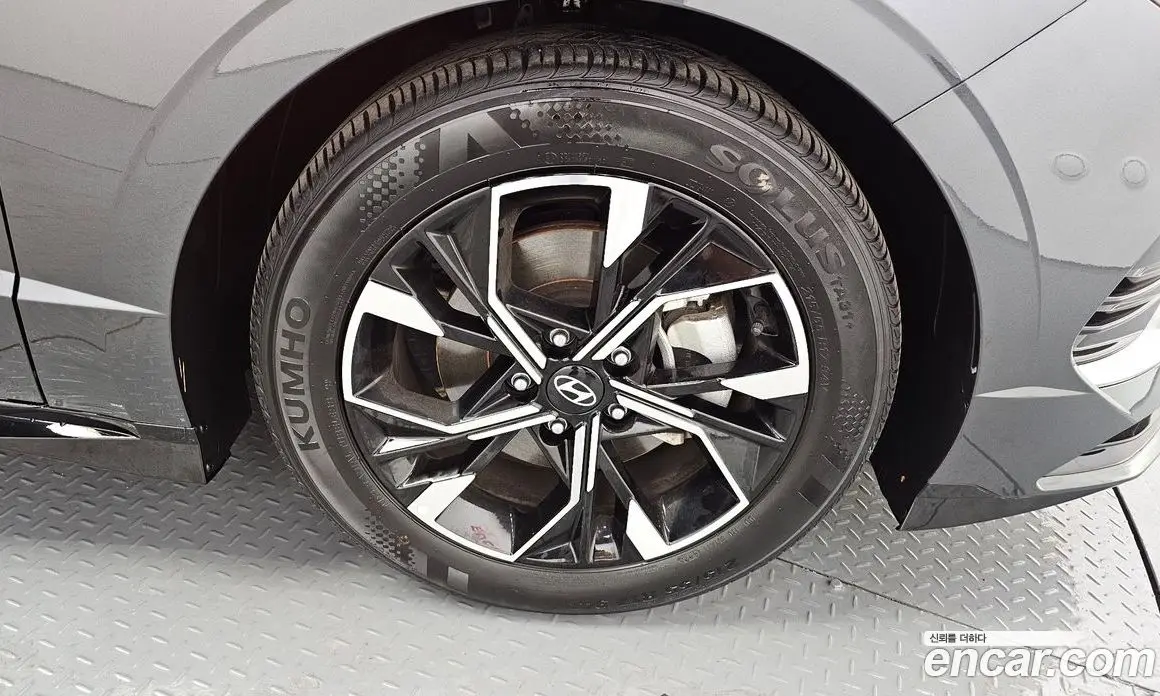 Hyundai Sonata 2023 1.6 автомат (гидро), фото 7