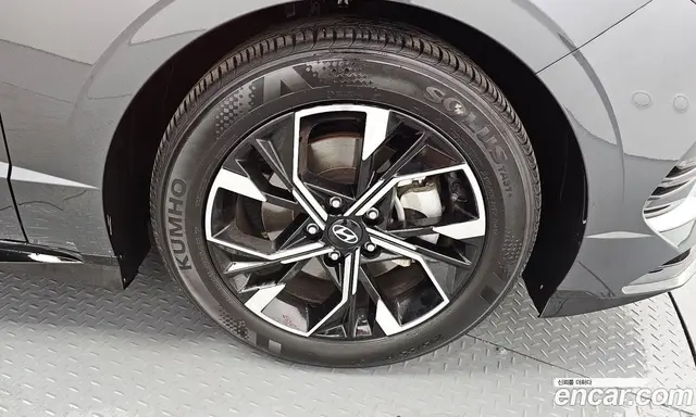 Hyundai Sonata 2023 1.6 автомат (гидро), миниатюра 7