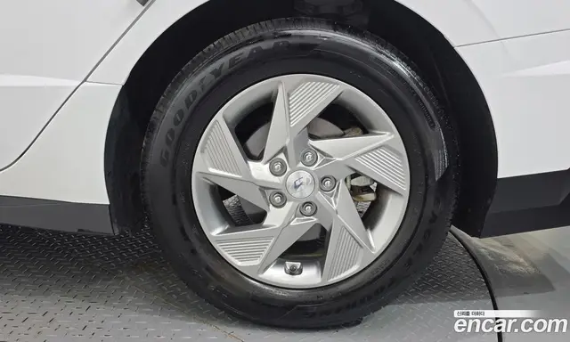 Hyundai Sonata 2025 2.0 автомат (гидро), миниатюра 7 Hyundai Sonata 2025 2.0 автомат (гидро), миниатюра 7
