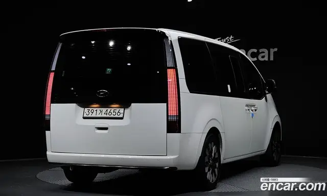 Hyundai Staria 2021 2.2 автомат (гидро), миниатюра 2