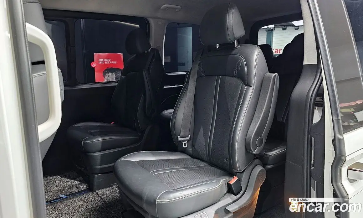 Hyundai Staria 2021 2.2 автомат (гидро), фото 18