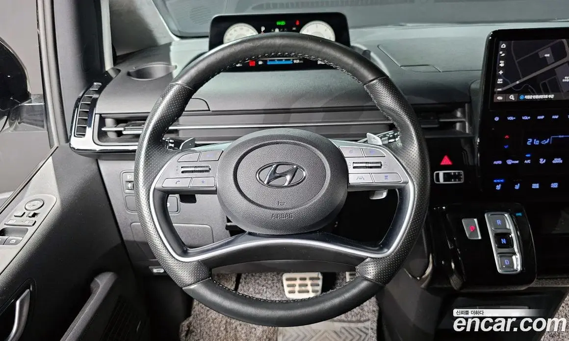 Hyundai Staria 2021 2.2 автомат (гидро), фото 19
