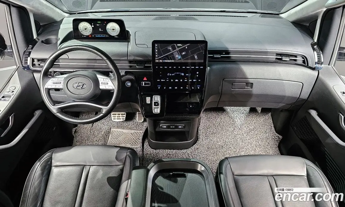 Hyundai Staria 2021 2.2 автомат (гидро), фото 10