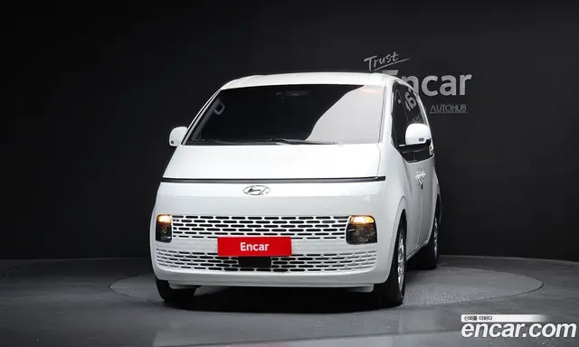 Hyundai Staria 2022 2.2 автомат (гидро), миниатюра 2