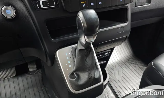 Hyundai Staria 2022 2.2 автомат (гидро), миниатюра 11