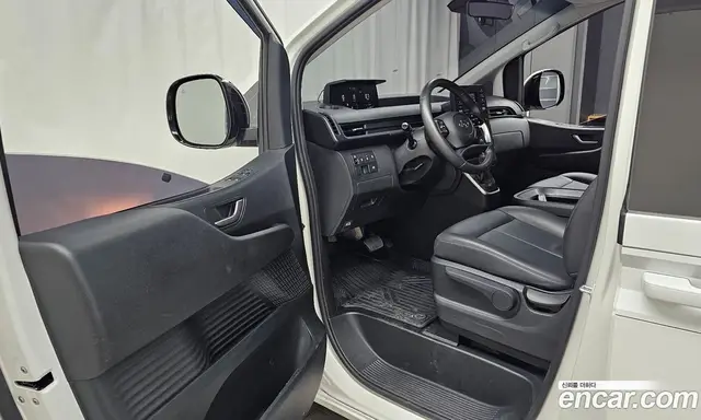 Hyundai Staria 2022 2.2 автомат (гидро), миниатюра 12
