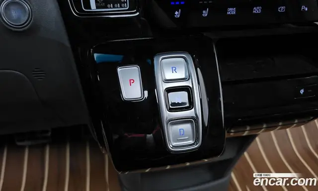 Hyundai Staria 2024 1.6 автомат (гидро), миниатюра 12