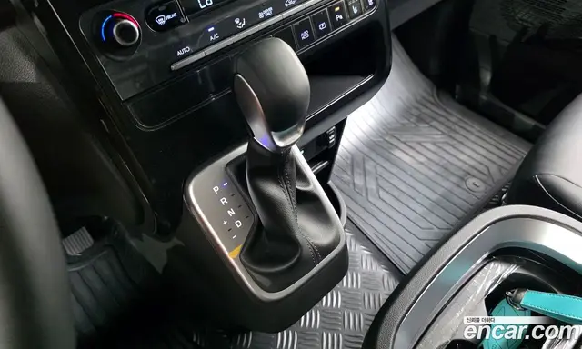 Hyundai Staria 2026 1.6 автомат (гидро), миниатюра 12