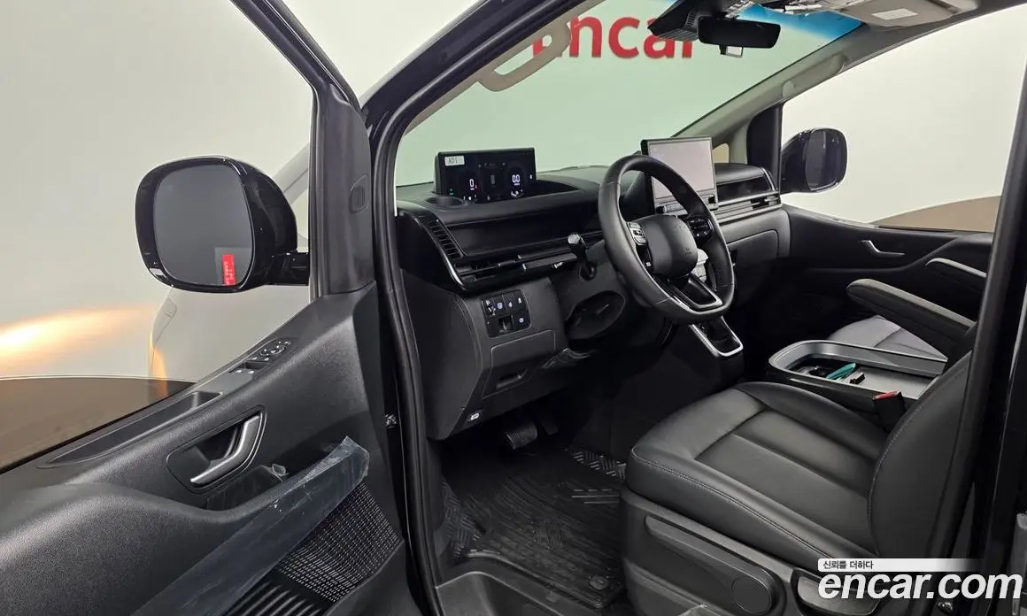 Hyundai Staria 2026 1.6 автомат (гидро), фото 13