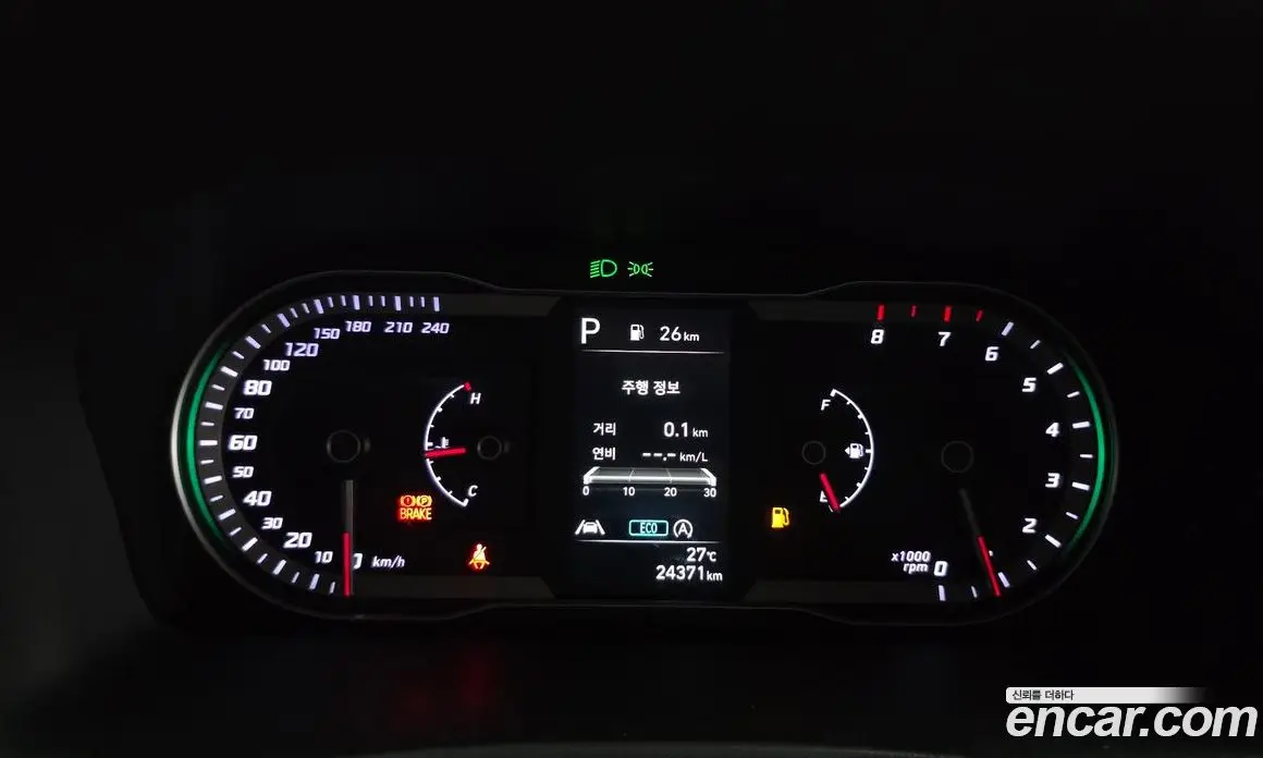 Hyundai Tucson 2023 1.6 автомат (гидро), фото 11