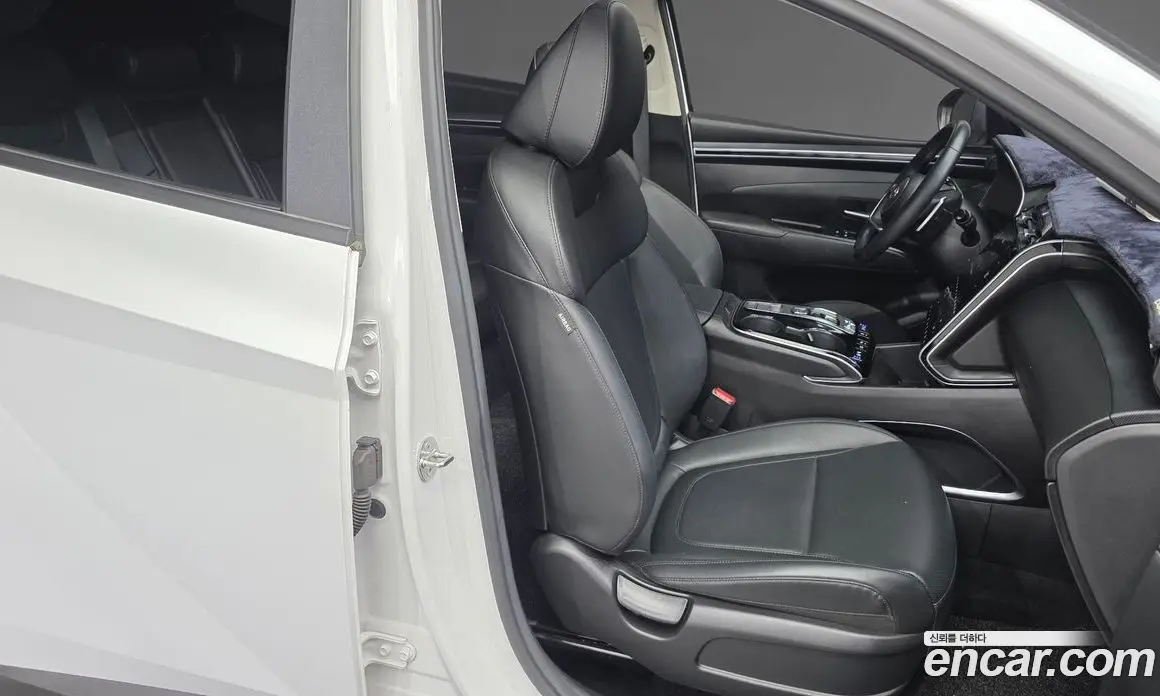 Hyundai Tucson 2023 1.6 автомат (гидро), фото 16