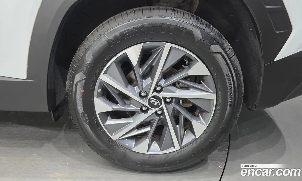 Hyundai Tucson 2023 1.6 автомат (гидро), фото 7