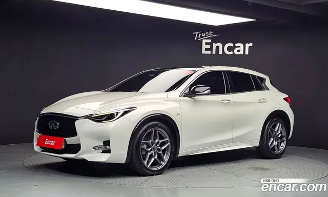 Infiniti Q30, 2017, 83 659 км Infiniti Q30, 2017, 83 659 км