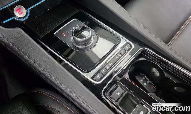 Jaguar F-Pace 2019 2.0 автомат (гидро), миниатюра 12