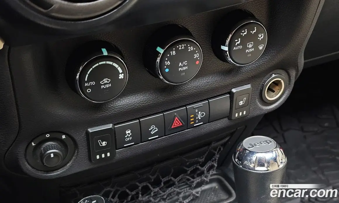 Jeep Wrangler 2016 3.6 автомат (гидро), фото 19 Jeep Wrangler 2016 3.6 автомат (гидро), фото 19