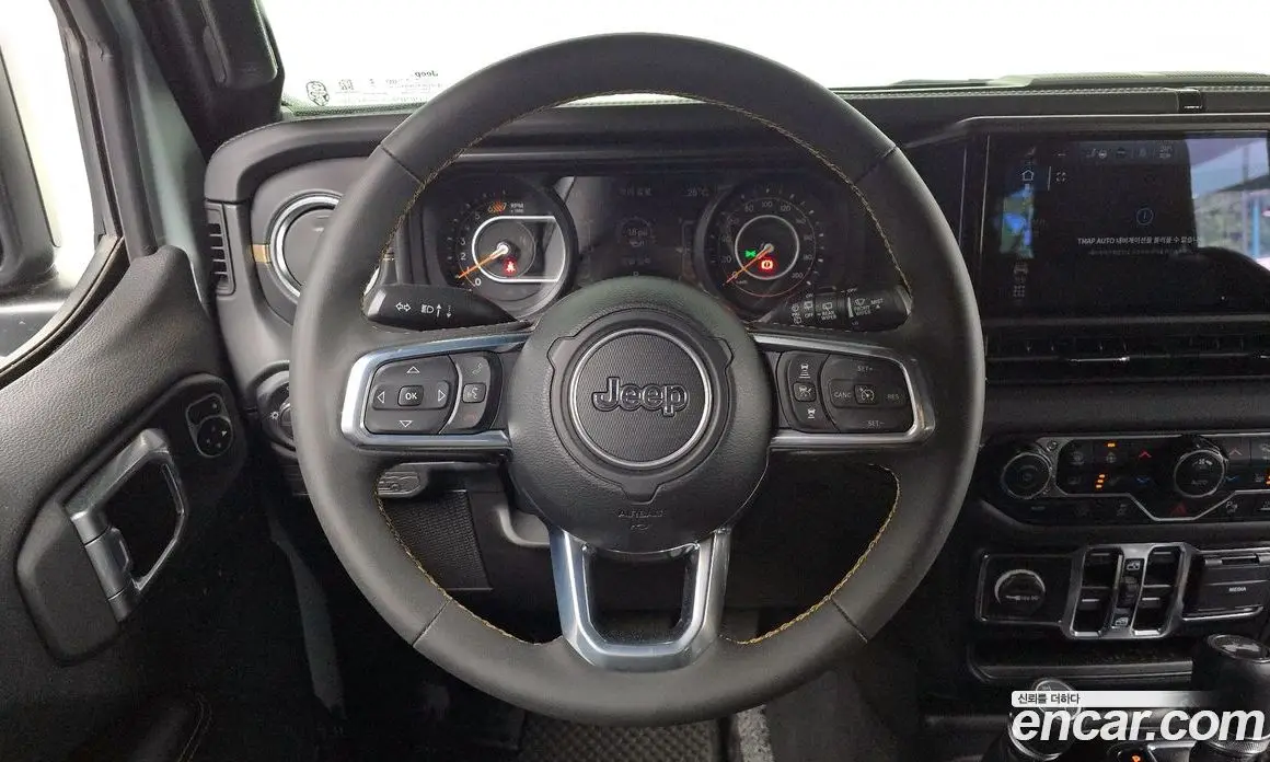 Jeep Wrangler 2024 2.0 автомат (гидро), фото 19
