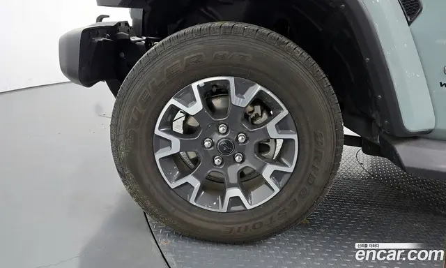 Jeep Wrangler 2024 2.0 автомат (гидро), миниатюра 5