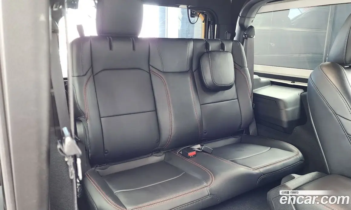 Jeep Wrangler 2024 2.0 автомат (гидро), фото 16 Jeep Wrangler 2024 2.0 автомат (гидро), фото 16