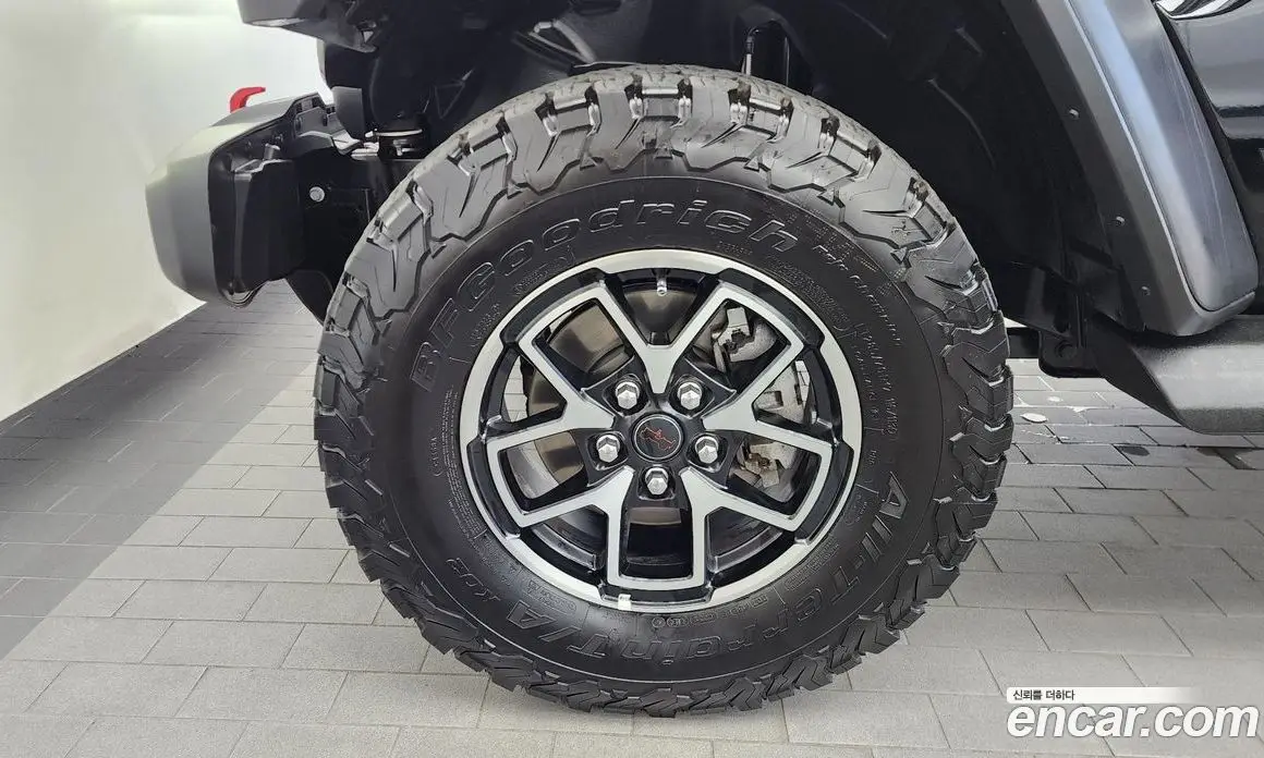 Jeep Wrangler 2024 2.0 автомат (гидро), фото 5 Jeep Wrangler 2024 2.0 автомат (гидро), фото 5