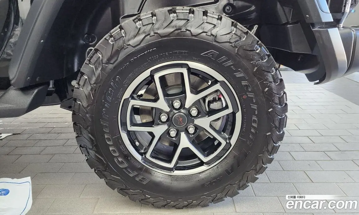 Jeep Wrangler 2024 2.0 автомат (гидро), фото 7 Jeep Wrangler 2024 2.0 автомат (гидро), фото 7