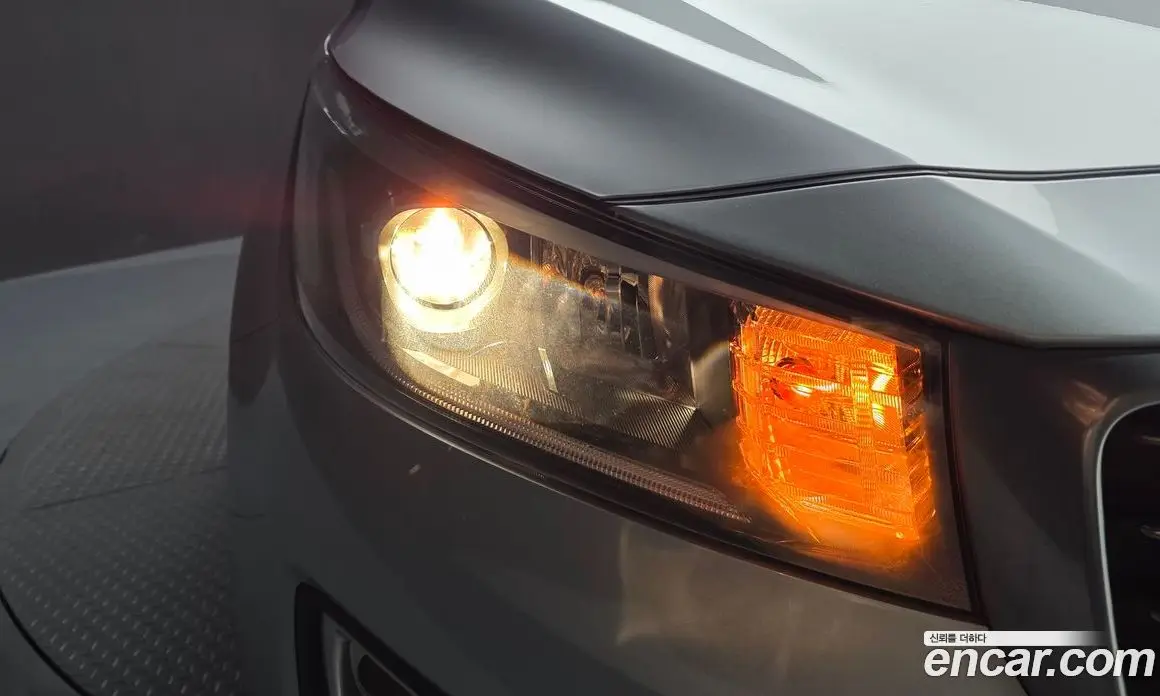 Kia Carnival 2020 2.2 автомат (гидро), фото 8 Kia Carnival 2020 2.2 автомат (гидро), фото 8