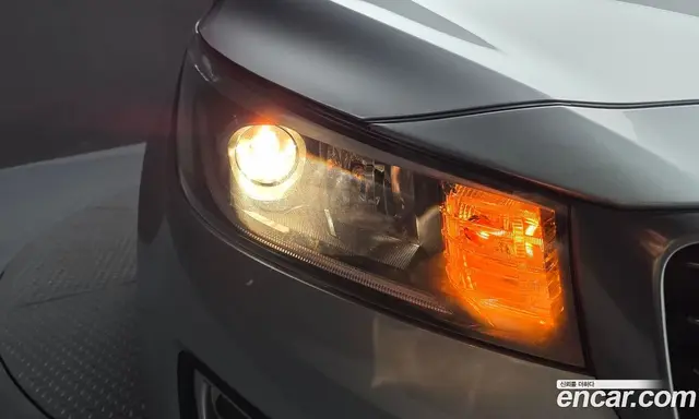 Kia Carnival 2020 2.2 автомат (гидро), миниатюра 8 Kia Carnival 2020 2.2 автомат (гидро), миниатюра 8