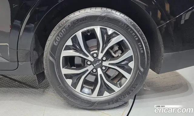 Kia Carnival 2023 2.2 автомат (гидро), миниатюра 7 Kia Carnival 2023 2.2 автомат (гидро), миниатюра 7