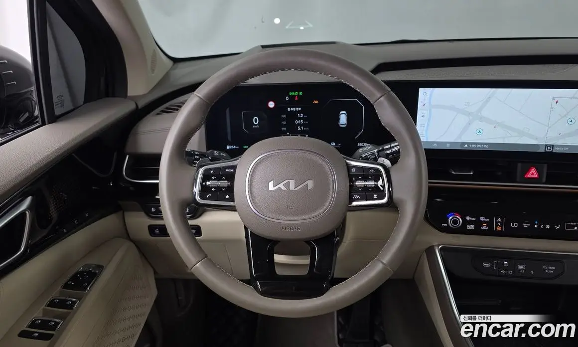 Kia Carnival 2024 1.6 автомат (гидро), фото 19