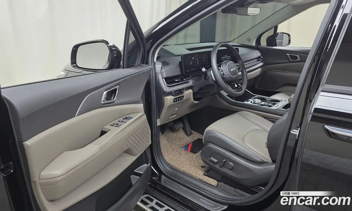 Kia Carnival 2024 1.6 автомат (гидро), фото 12 Kia Carnival 2024 1.6 автомат (гидро), фото 12