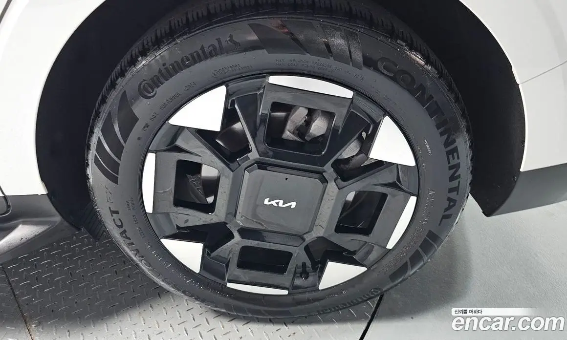 Kia Carnival 2024 1.6 автомат (гидро), фото 6 Kia Carnival 2024 1.6 автомат (гидро), фото 6