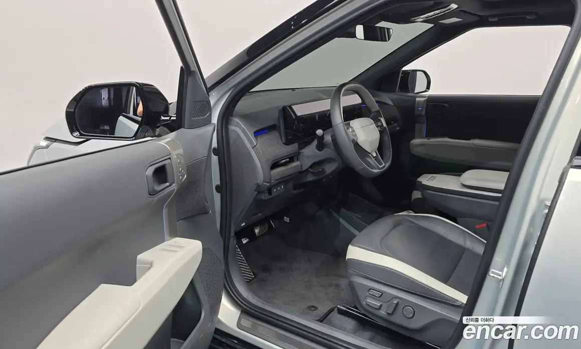Kia EV3 2024 0.2 автомат (гидро), фото 12 Kia EV3 2024 0.2 автомат (гидро), фото 12