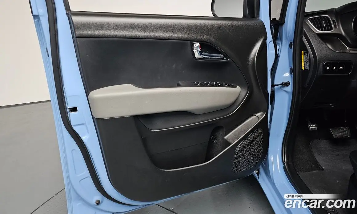 Kia Ray 2021 1.0 автомат (гидро), фото 13