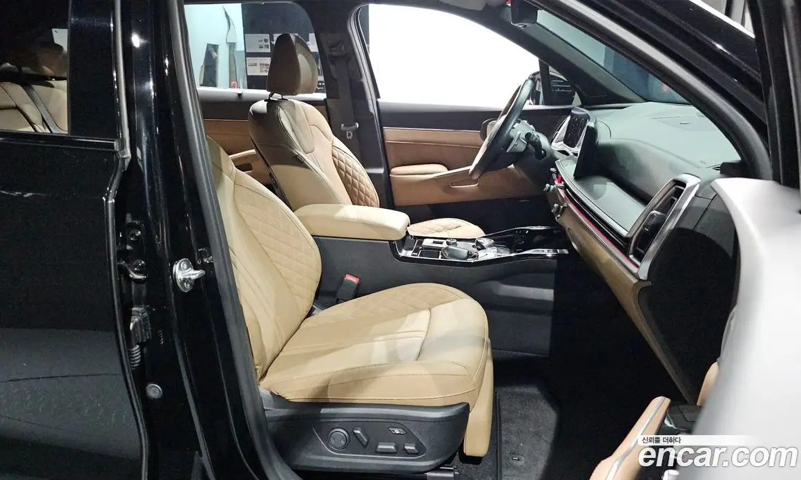 Kia Sorento 2023 2.2 автомат (гидро), фото 17