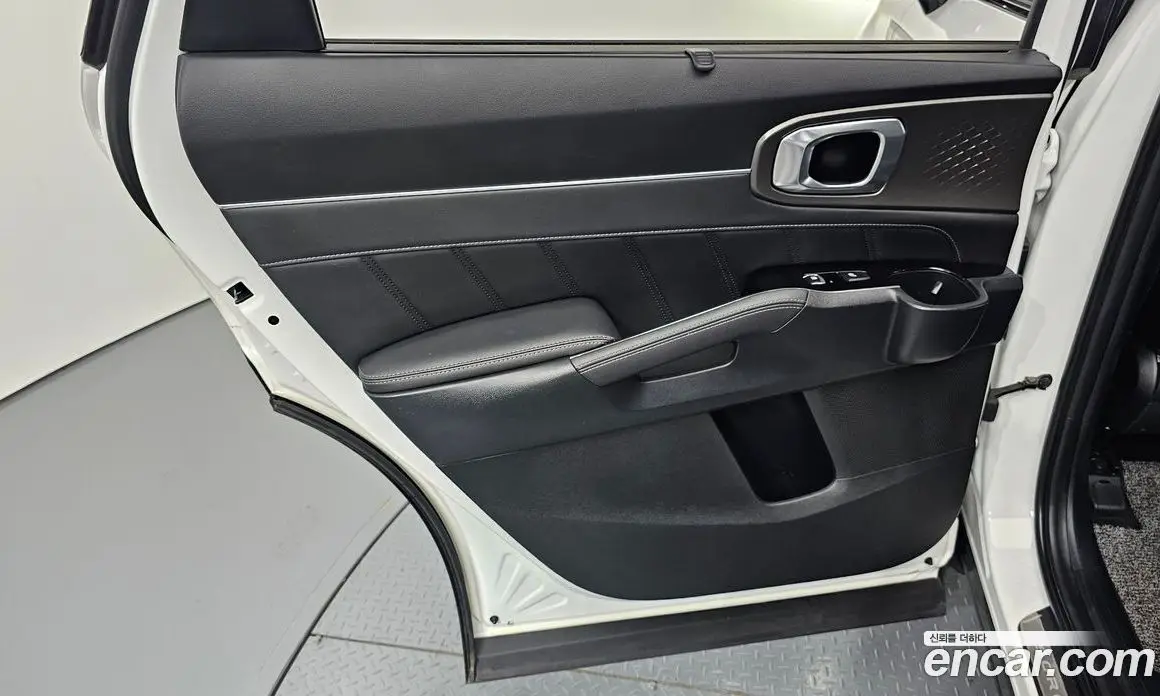 Kia Sorento 2023 2.5 автомат (гидро), фото 14 Kia Sorento 2023 2.5 автомат (гидро), фото 14