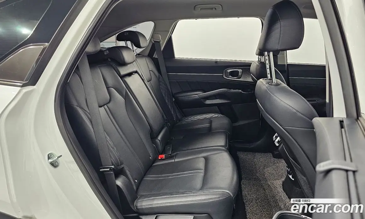 Kia Sorento 2023 2.5 автомат (гидро), фото 15 Kia Sorento 2023 2.5 автомат (гидро), фото 15