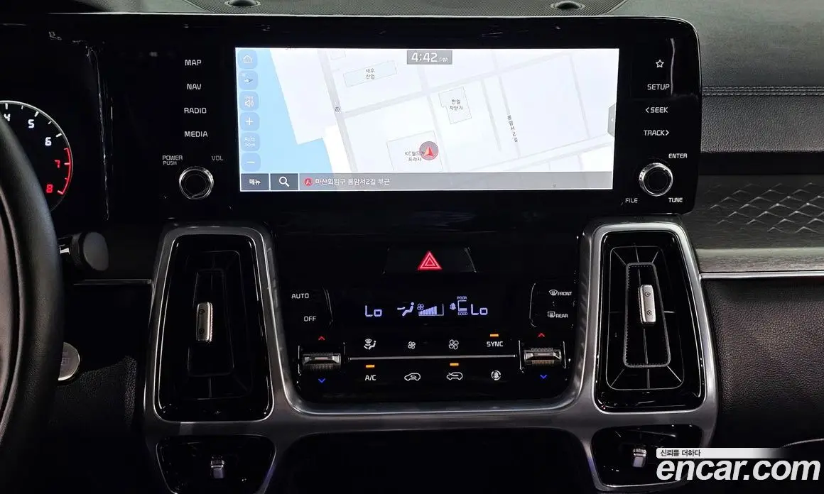 Kia Sorento 2023 2.5 автомат (гидро), фото 19 Kia Sorento 2023 2.5 автомат (гидро), фото 19