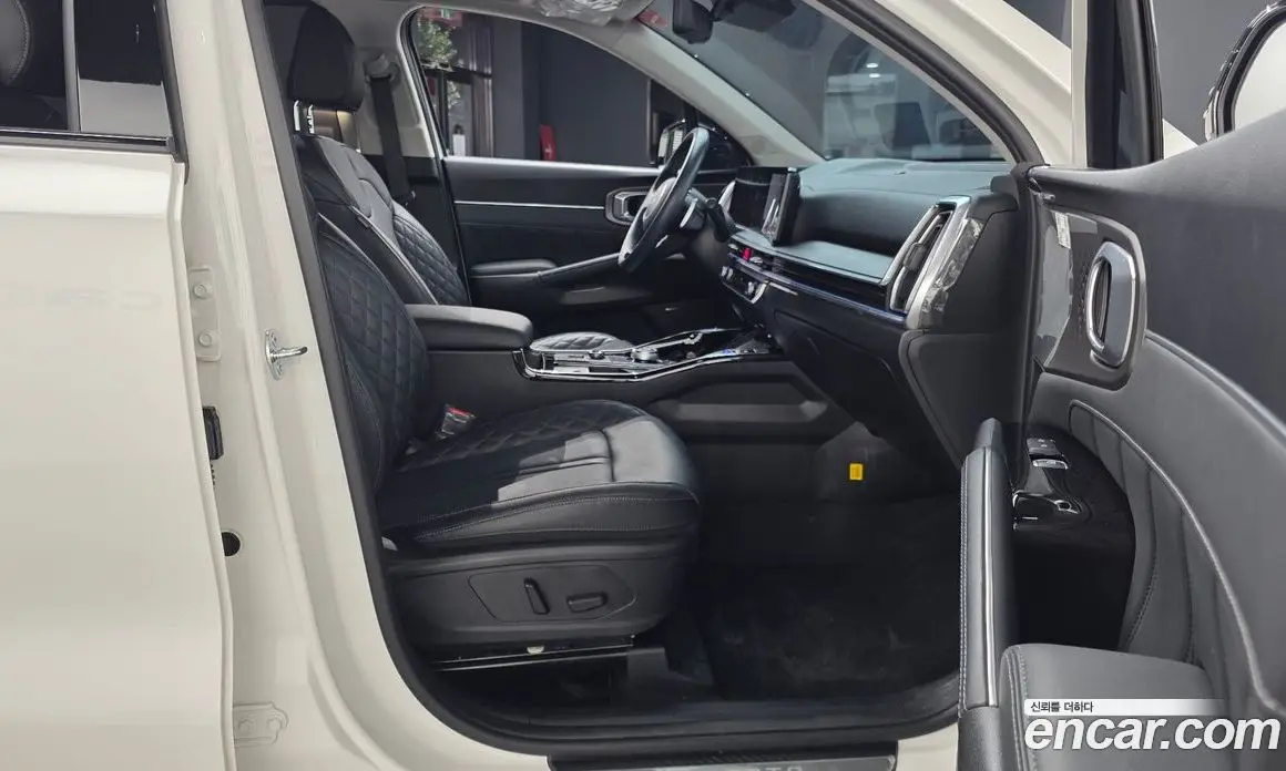 Kia Sorento 2023 2.5 автомат (гидро), фото 11 Kia Sorento 2023 2.5 автомат (гидро), фото 11