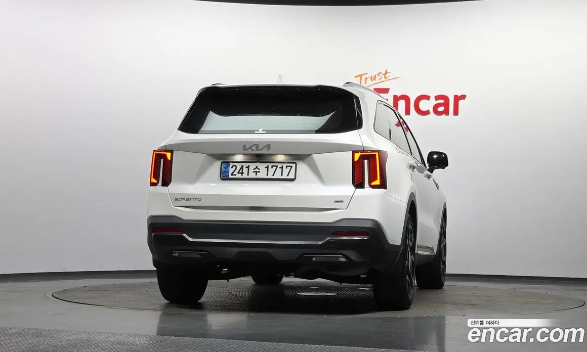 Kia Sorento 2023 2.5 автомат (гидро), фото 4 Kia Sorento 2023 2.5 автомат (гидро), фото 4