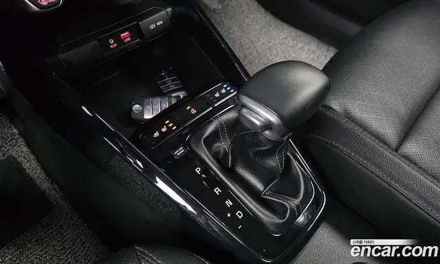 Kia Stonic 2018 1.4 автомат (гидро), миниатюра 12