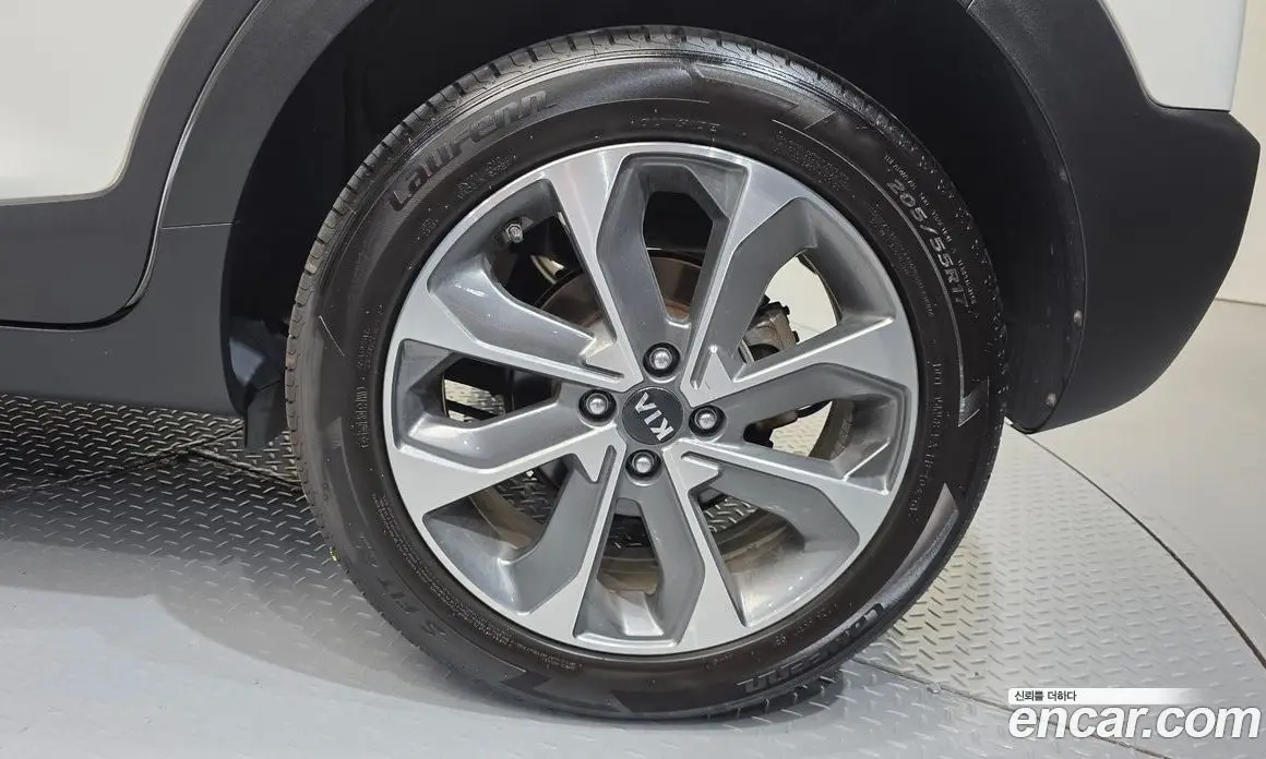 Kia Stonic 2018 1.4 автомат (гидро), фото 7 Kia Stonic 2018 1.4 автомат (гидро), фото 7