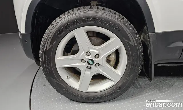 Land Rover Defender 2020 2.0 автомат (гидро), миниатюра 5 Land Rover Defender 2020 2.0 автомат (гидро), миниатюра 5