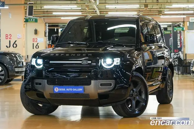 Land Rover Defender 2024 2.0 автомат (гидро), миниатюра 2