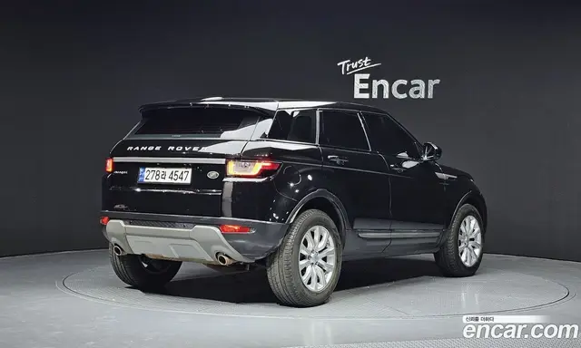 Land Rover Range Rover Evoque 2018 2.0 автомат (гидро), миниатюра 2 Land Rover Range Rover Evoque 2018 2.0 автомат (гидро), миниатюра 2
