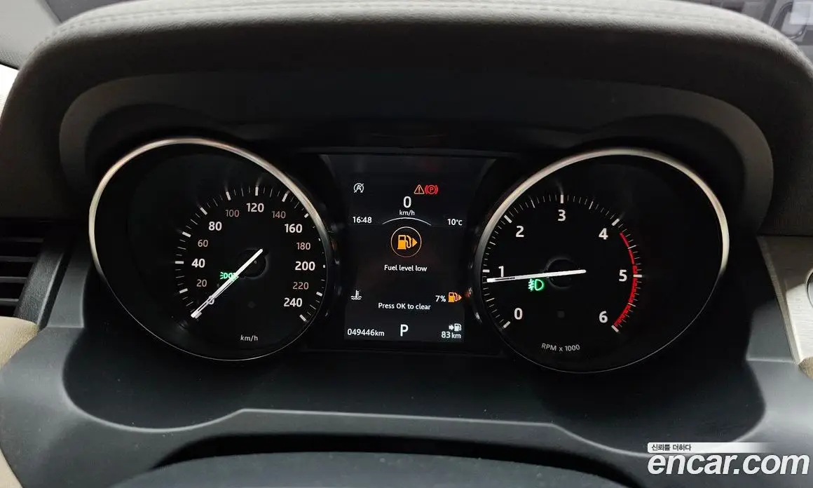 Land Rover Range Rover Evoque 2018 2.0 автомат (гидро), фото 11 Land Rover Range Rover Evoque 2018 2.0 автомат (гидро), фото 11