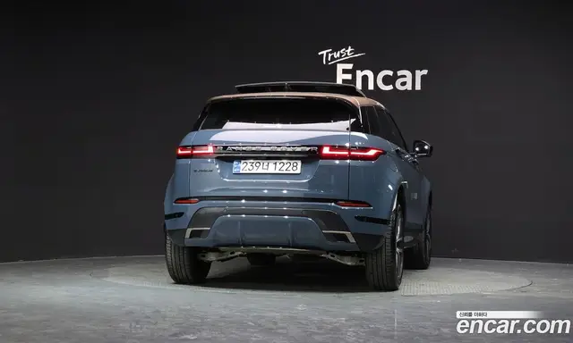 Land Rover Range Rover Evoque 2024 2.0 автомат (гидро), миниатюра 4 Land Rover Range Rover Evoque 2024 2.0 автомат (гидро), миниатюра 4