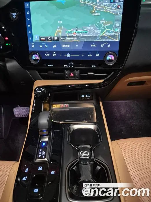 Lexus NX 2025 2.5 автомат (гидро), фото 19