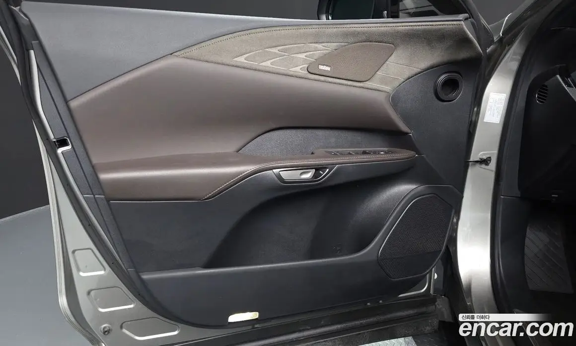 Lexus RX 2023 2.5 автомат (гидро), фото 13