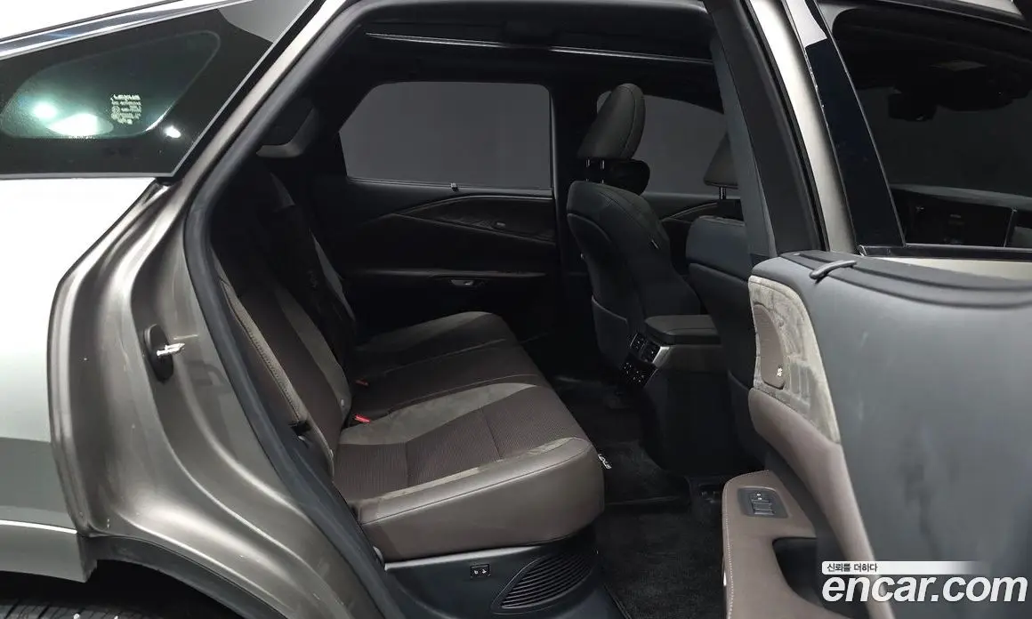 Lexus RX 2023 2.5 автомат (гидро), фото 16